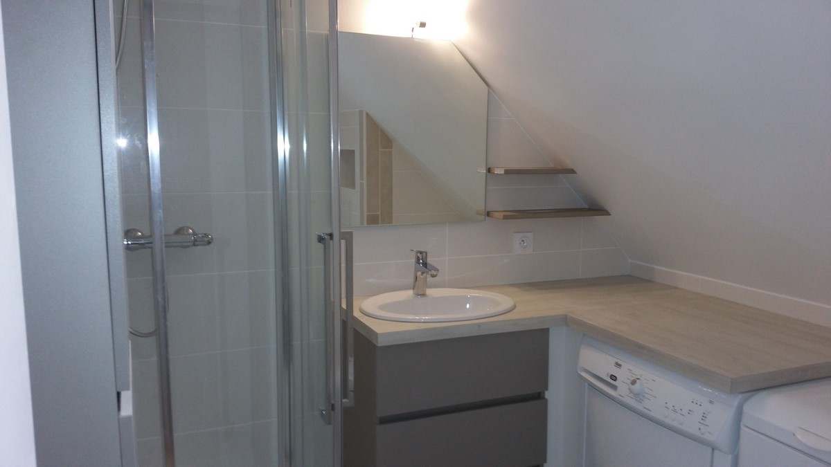 salle de bain sous rampant
